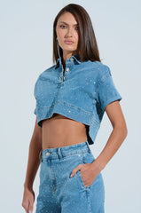 IT'S GIVING BUTTON DOWN TOP