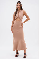 NOT TOO CASUAL KNIT MAXI DRESS IN BEIGE