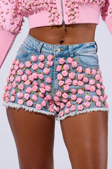 FLOWERS ALL OVER DENIM SHORT