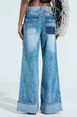 ZIP ZIP ZIPPER CHARM JEANS