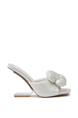 AZALEA WANG LOUSINE WEDGE WHITE SANDAL