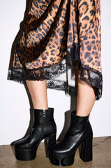 AZALEA WANG LUKYIE BLACK STAR DETAIL PLATFORM BOOTIE