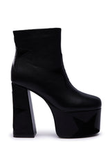 AZALEA WANG LUKYIE BLACK STAR DETAIL PLATFORM BOOTIE