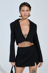 NEW CLASSIC CROPPED BLAZER