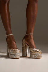 AZALEA WANG ZIPPHORA GOLD MULTI BROCADE PLATFORM PUMP