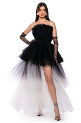 IT'S GIVING GLAM MAXI DRESS