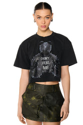 NO HUGS OVERSIZED GRAPHIC T SHIRT