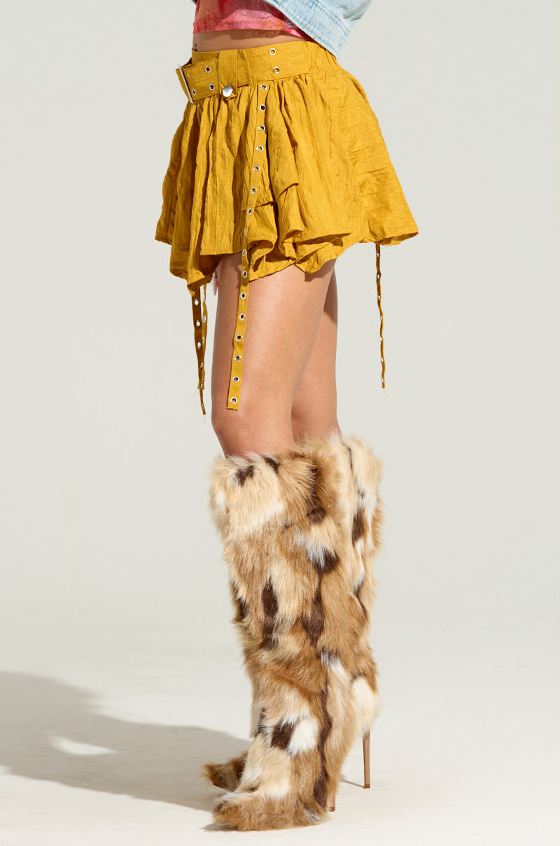 BREAK MY SOUL SKIRT IN MUSTARD