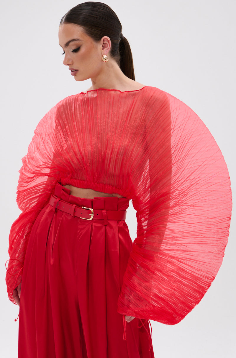 FORTUNE'S FAVORITE ORGANZA CROP TOP IN RED