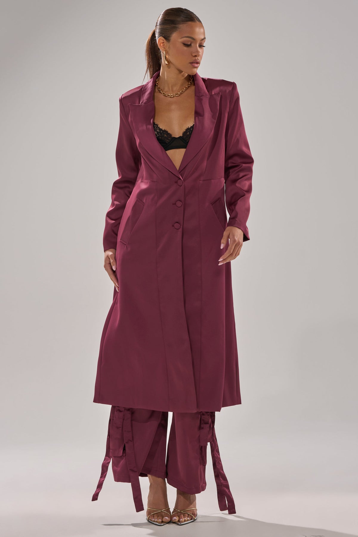TAKE ME EVERYWHERE SATIN TRENCH IN BURGUNDY