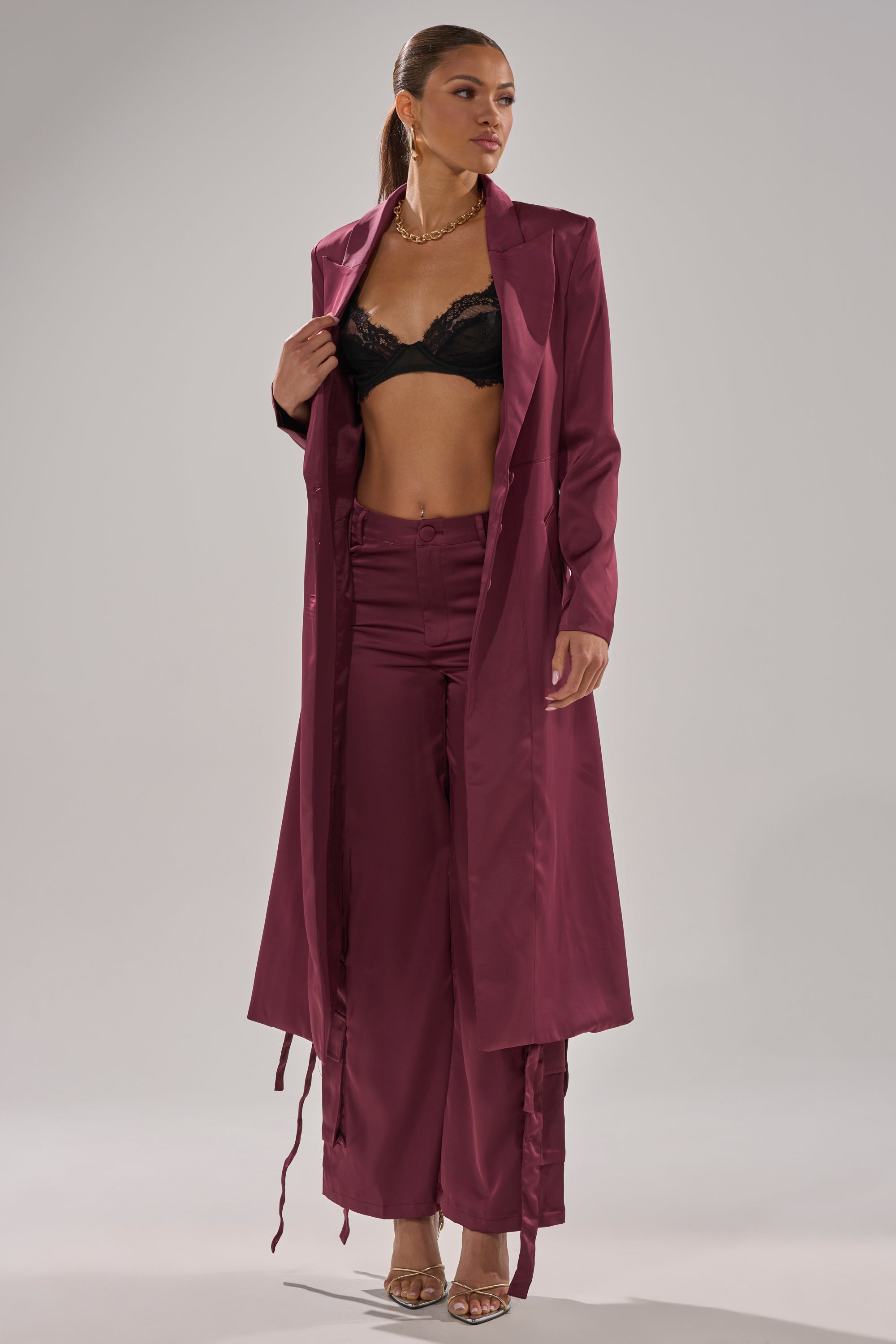 TAKE ME EVERYWHERE SATIN TRENCH IN BURGUNDY