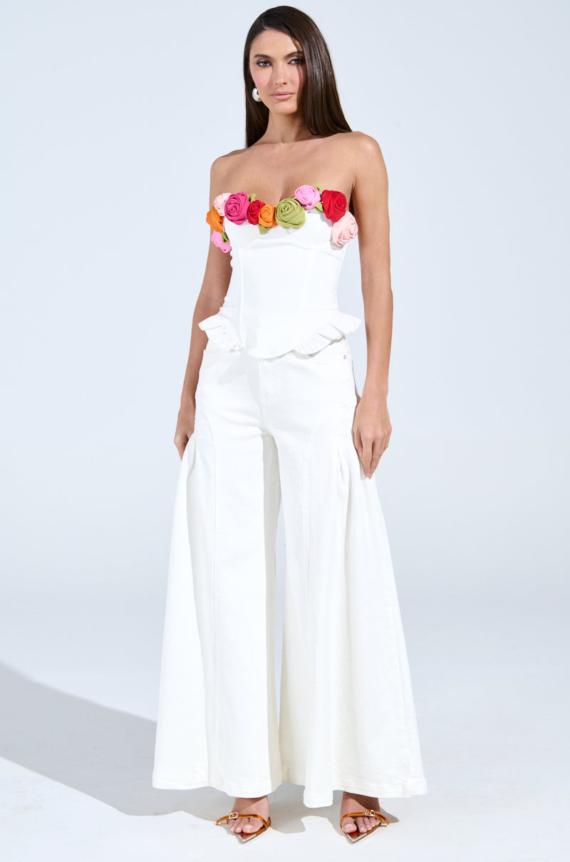 TRENDY AND COOL WHITE WIDE LEG DENIM PANT