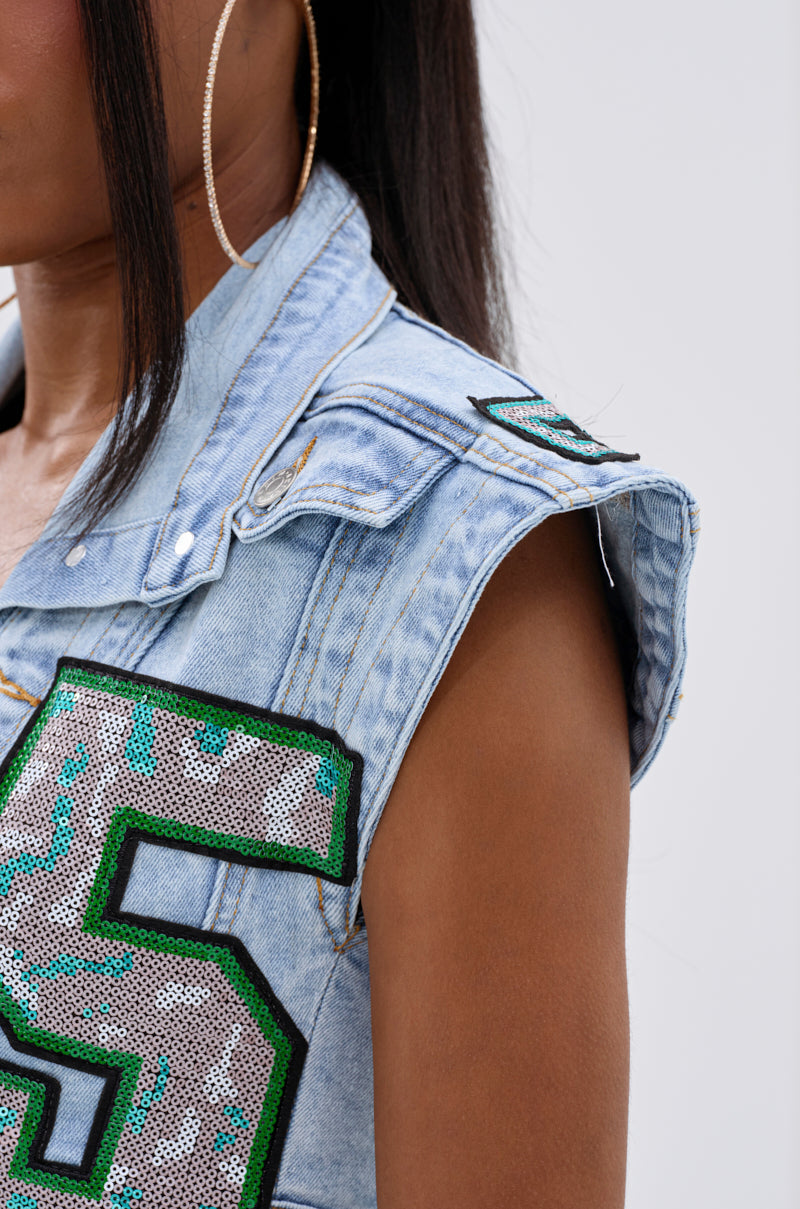 CHAMPION GRAPHIC DENIM BLOUSE