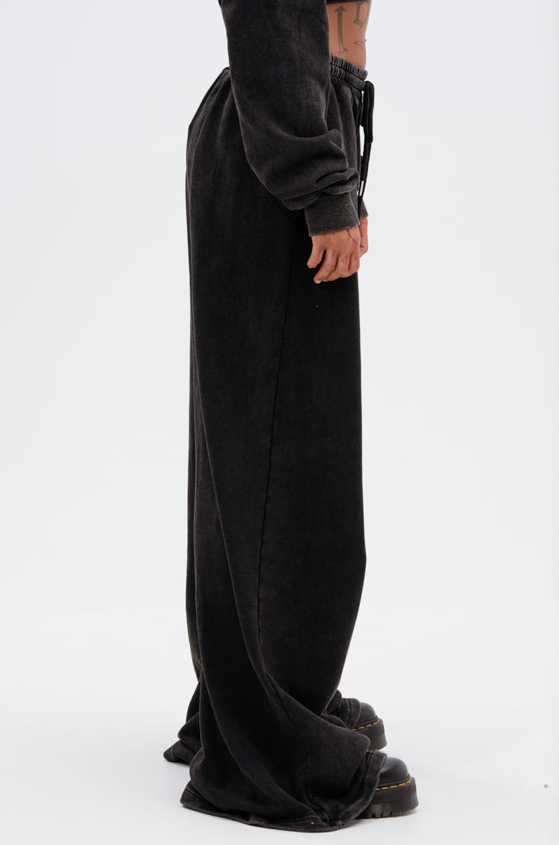 LUCKY ELEVEN WIDE LEG JOGGER