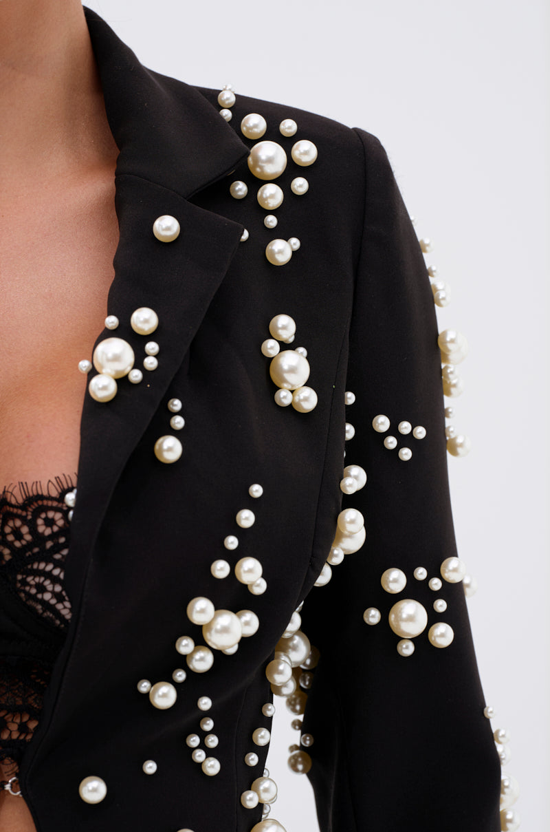 OLD FLAME EMBELLISHED BLAZER IN BLACK