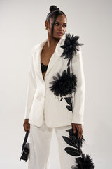 IN FULL BLOOM APPLIQUE BLAZER