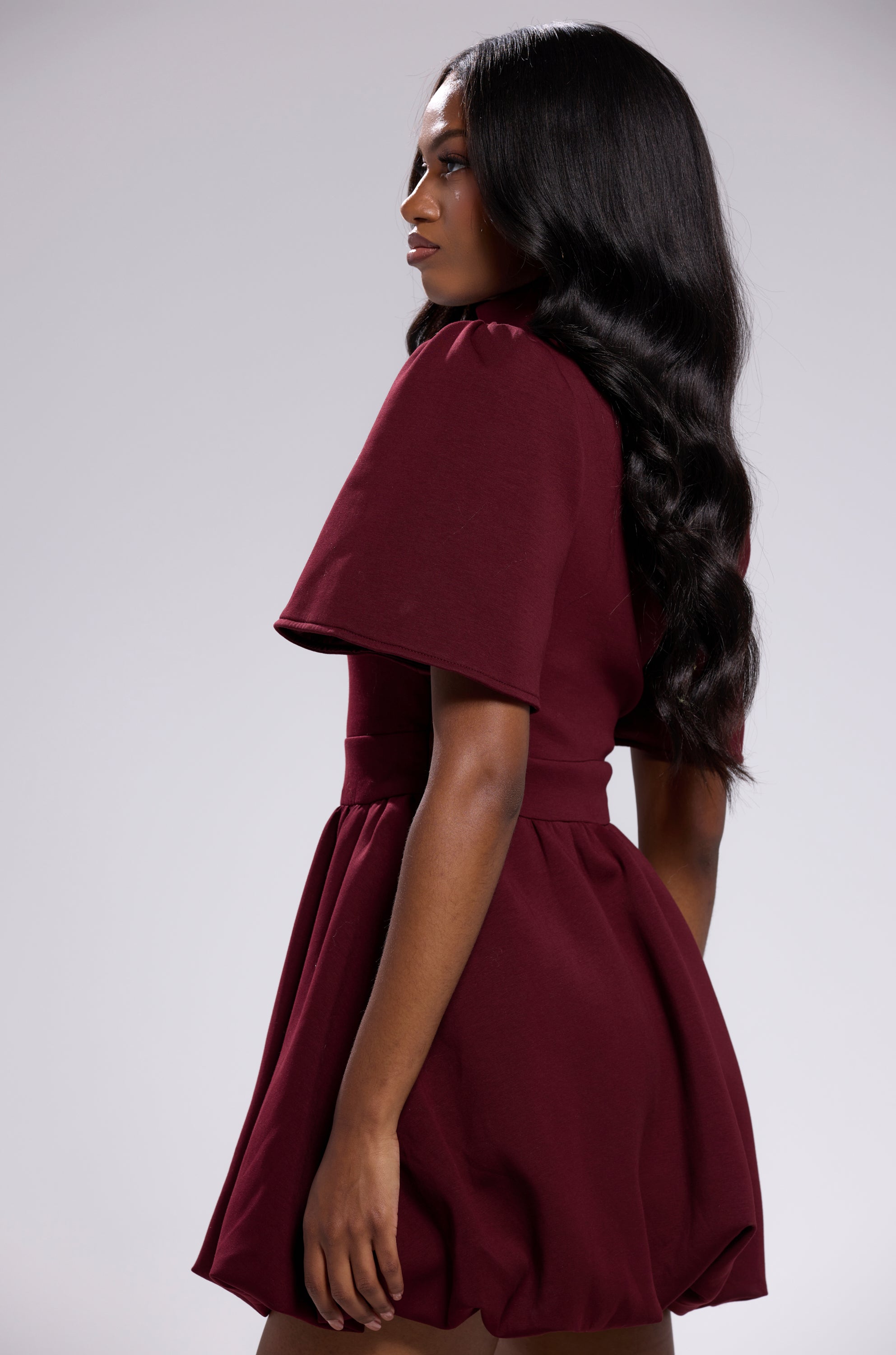 NAME OF THE GAME SHORT SLEEVE ZIPPERED MINI DRESS IN BURGUNDY