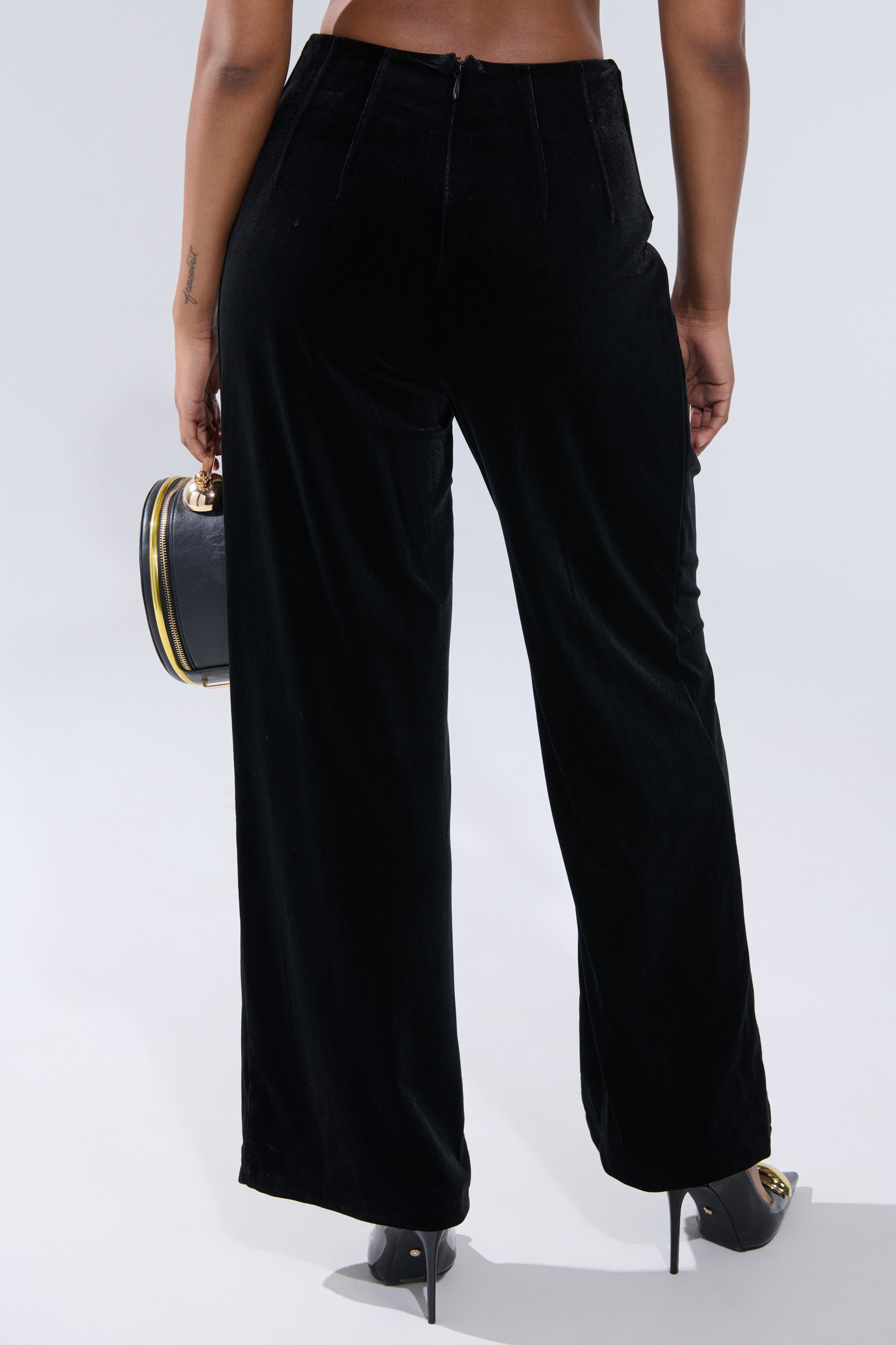 SHOW ME IT VELVET TROUSER