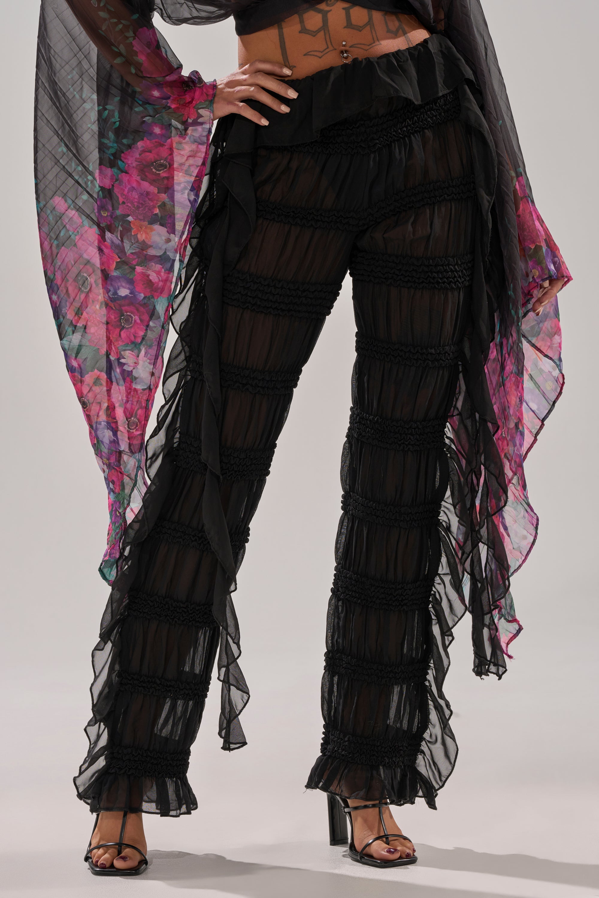 DANCING QUEEN RUFFLE PANT