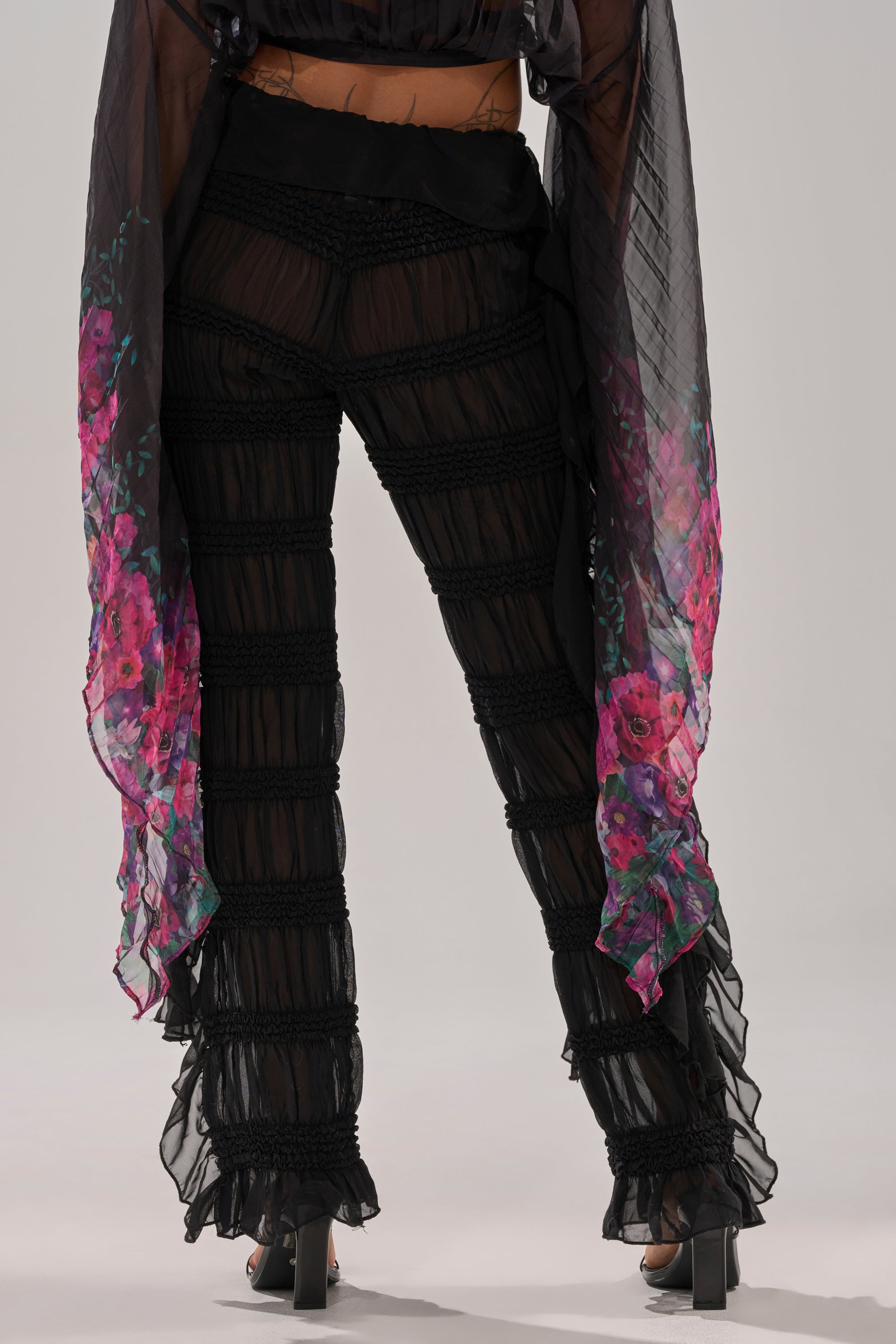 DANCING QUEEN RUFFLE PANT