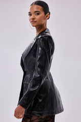 HERE FOR THE DRAMA PEBBLED BLAZER