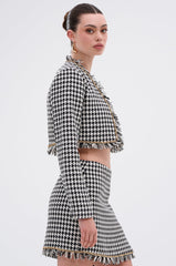 INVITE ONLY CHAIN TRIM BLAZER