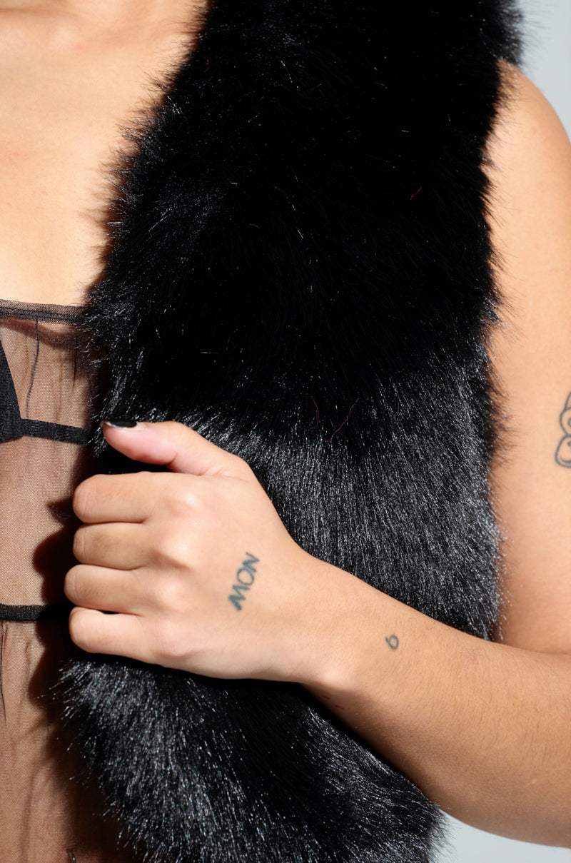LIGHTS OUT FAUX FUR VEST IN BLACK