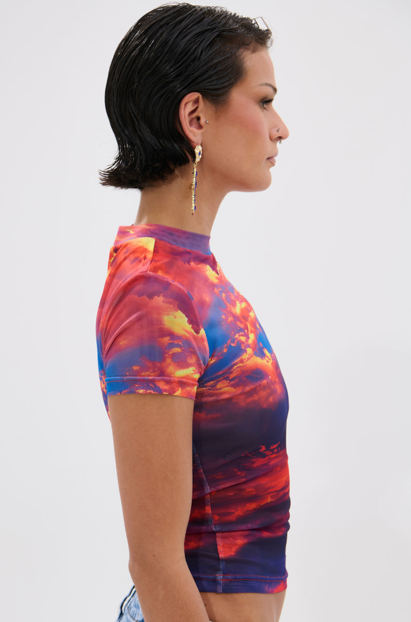 HEAD IN THE CLOUDS MESH SHORT SLEEVE TEE