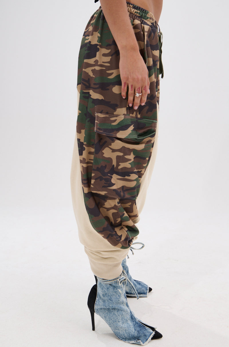 DOWN FOR IT CAMO JOGGER