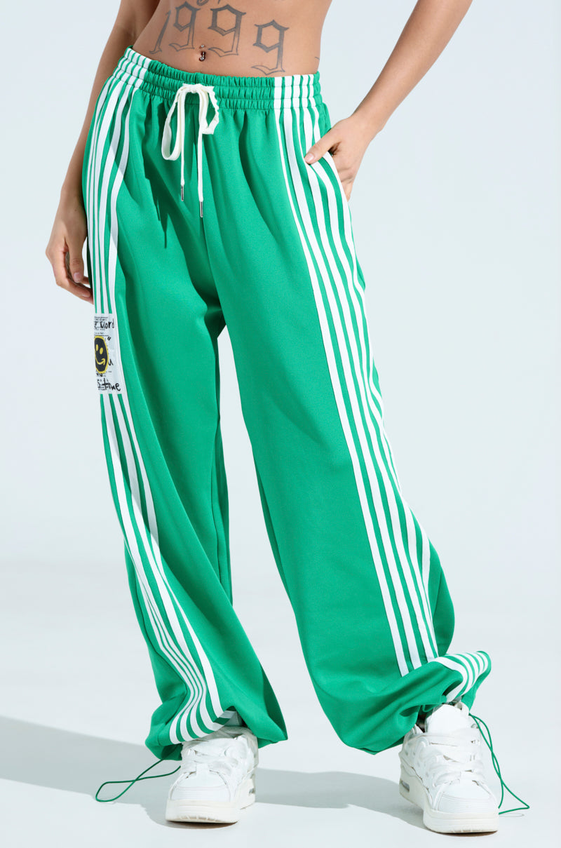 JUMP AROUND WIDE LEG JOGGER IN GREEN