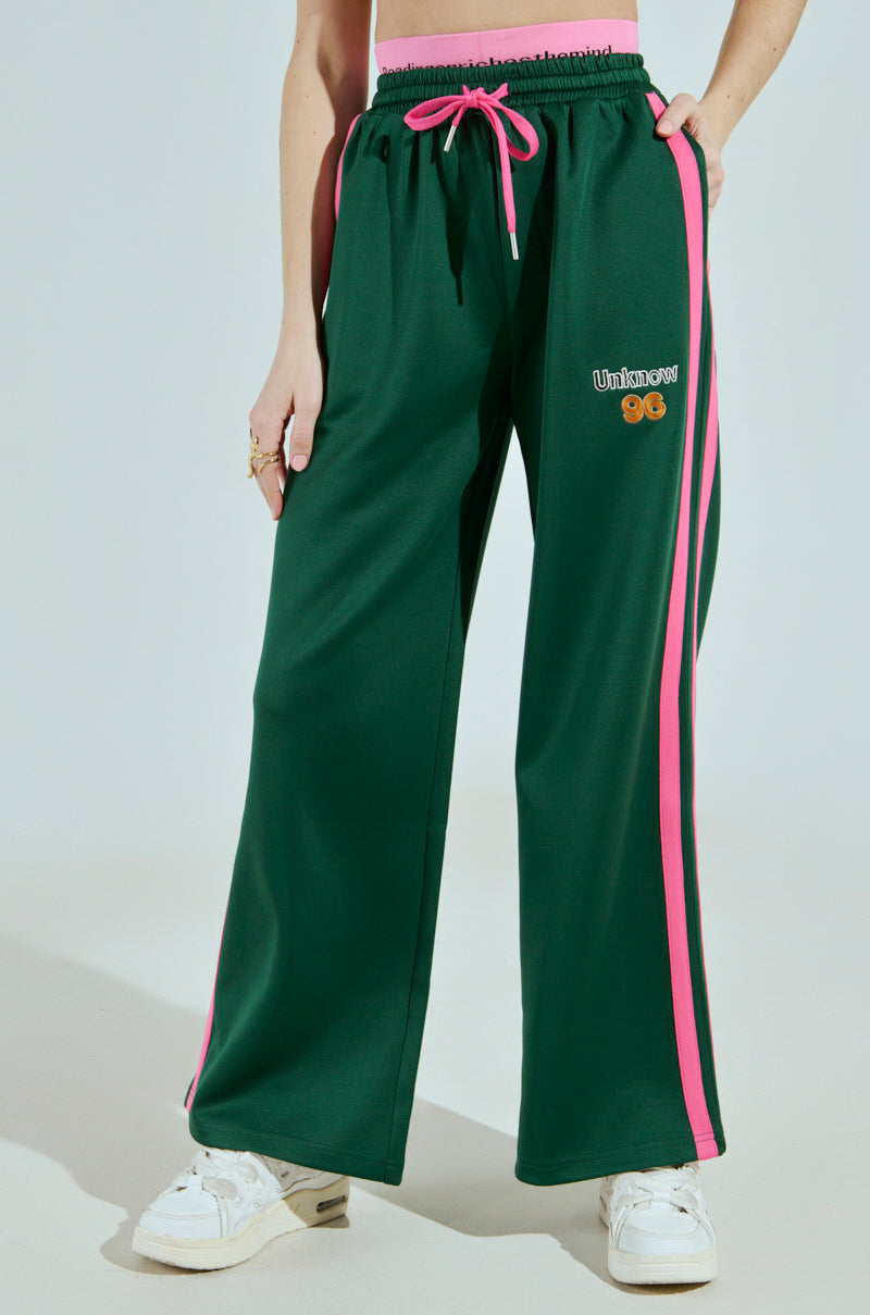 PLAY WITH ME WIDE LEG JOGGER