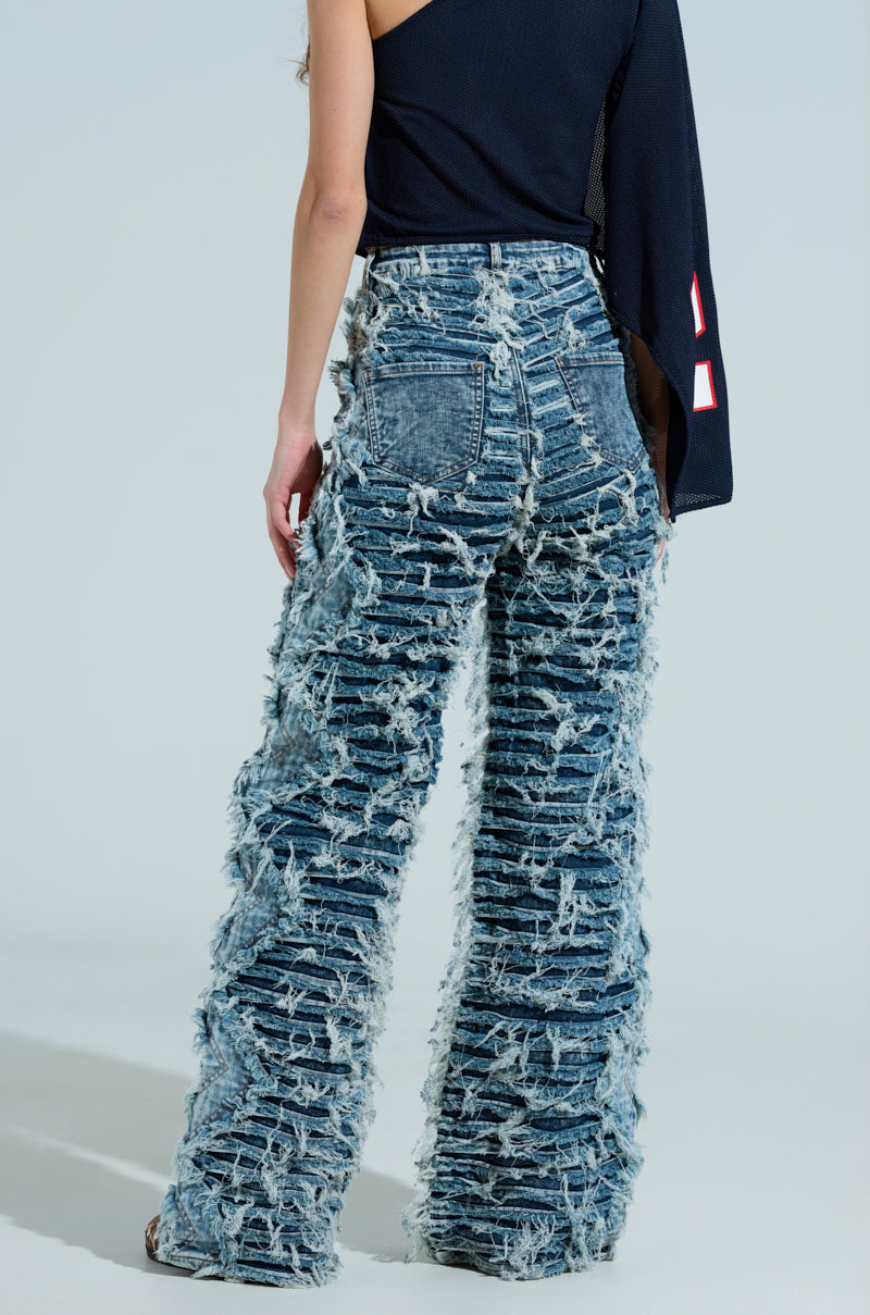 TURN AROUND DISTRESSED DENIM PANT