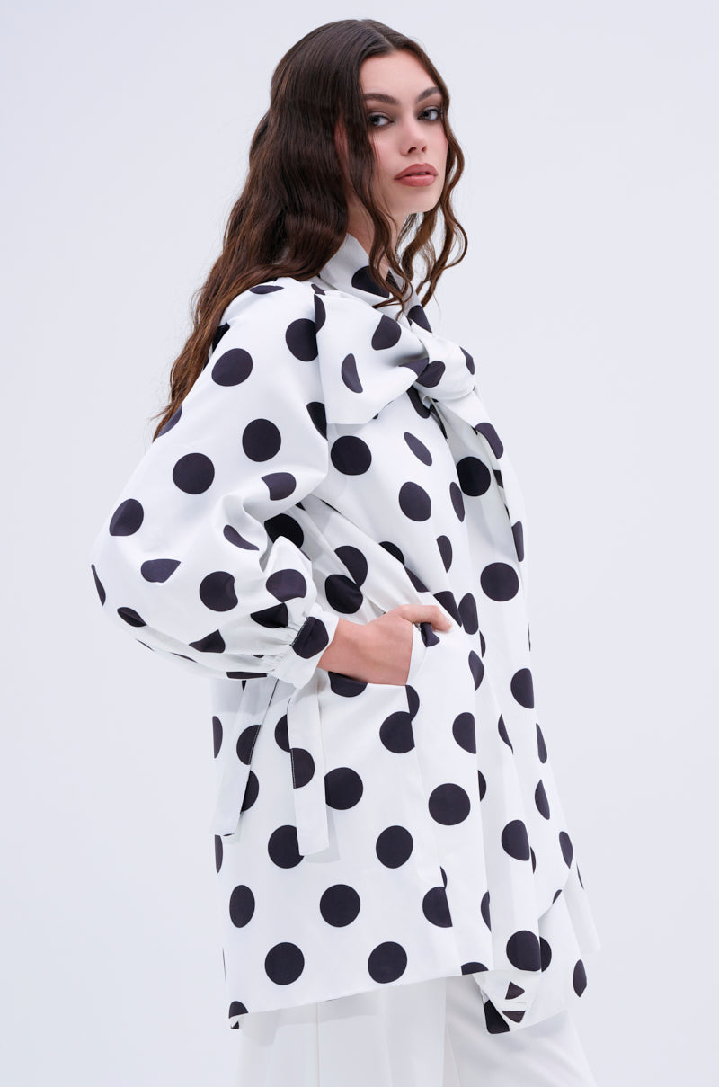 AMALIA TIE NECK TRENCH IN POLKA DOT