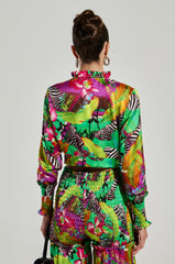 ON VACAY TIE FRONT CROP TOP