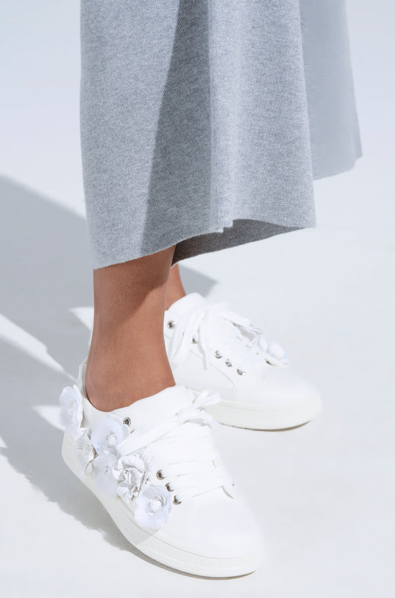 AZALEA WANG CARNATION WHITE FLAT SNEAKER