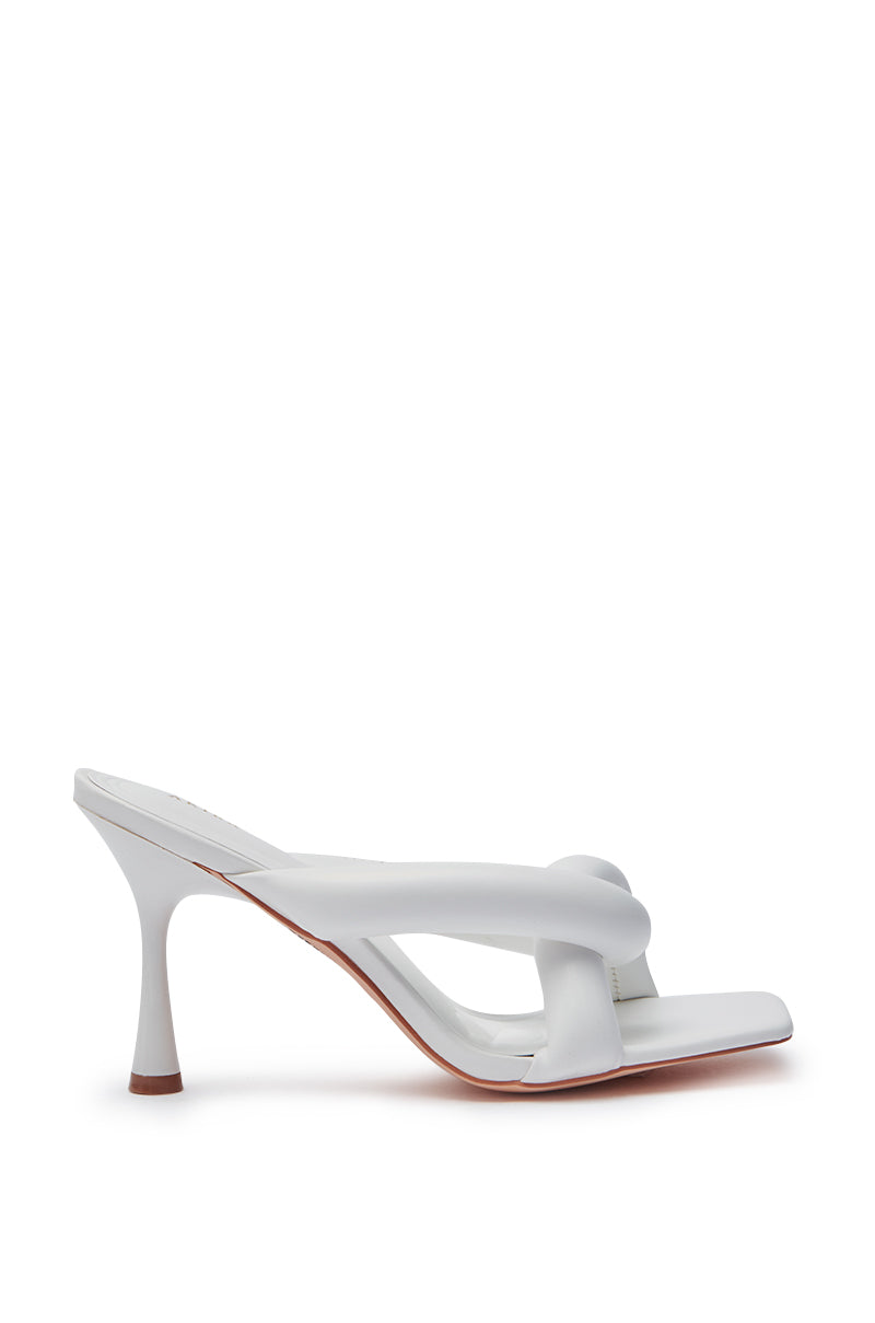 AKIRA CHRISTABEL NEW WHITE PUFF STILETTO SANDAL