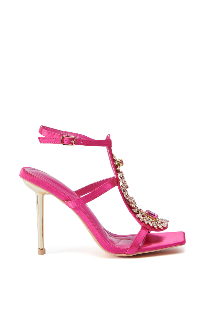 AZALEA WANG CRAWFISH RHINESTONE EMBELLISHED SANDAL IN PINK