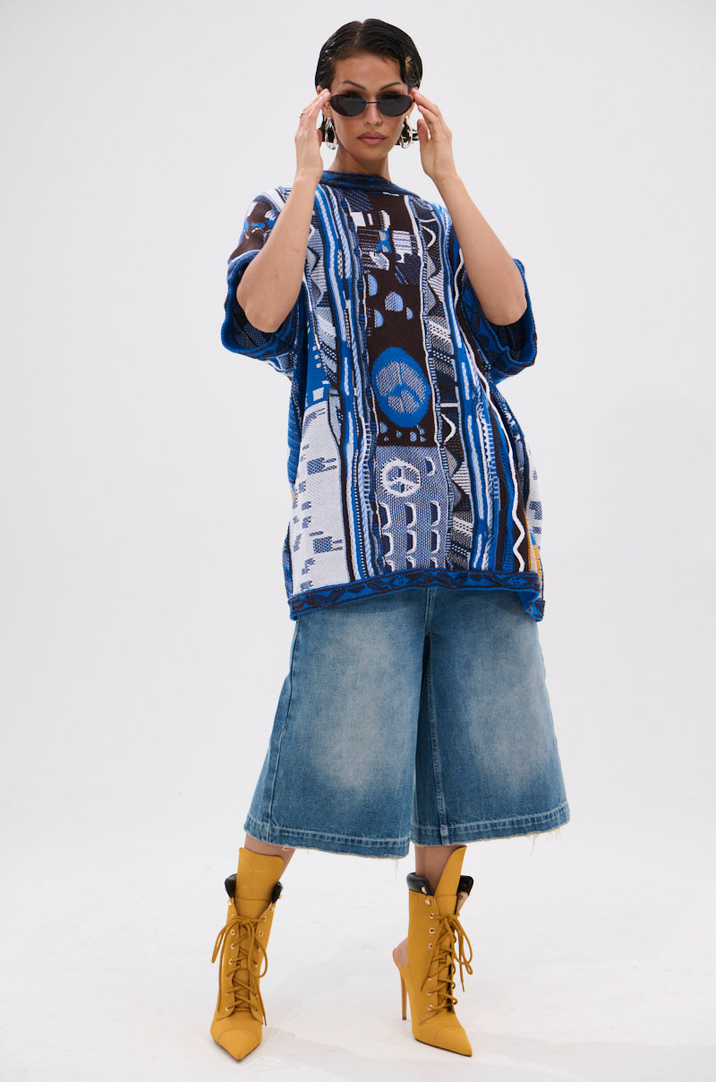 PEACE AND LOVE SWEATER