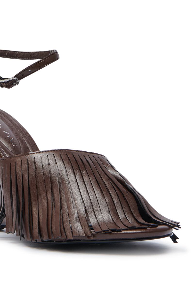 AZALEA WANG FASCIA CHOCOLATE WEDGE FRINGE SANDAL