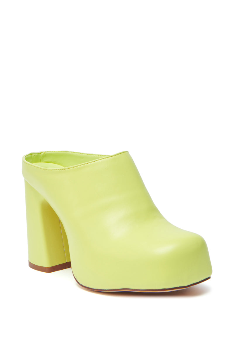AZALEA WANG FLOREA LIME CLOG STYLE PUMP