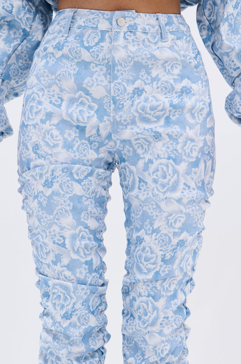 FLORAL LIFE DENIM STACKED PANT