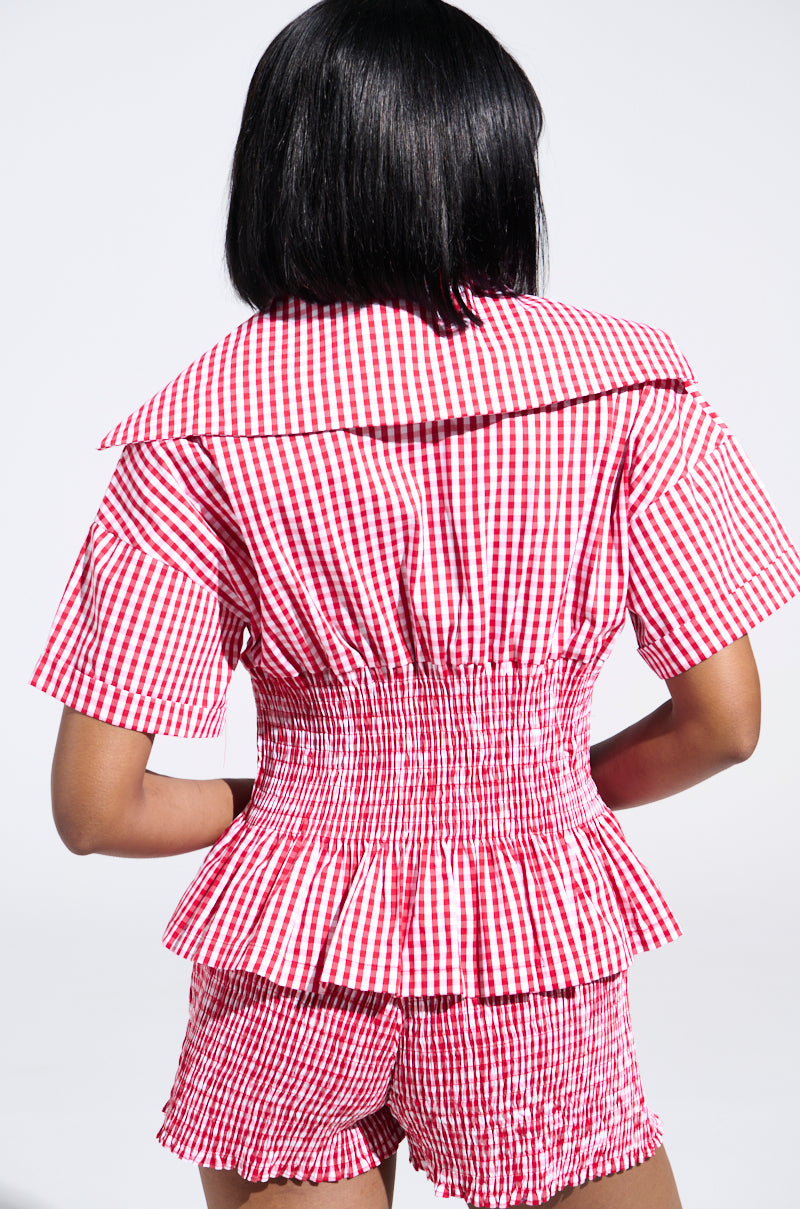 PICNIC TIME RUFFLE TOP