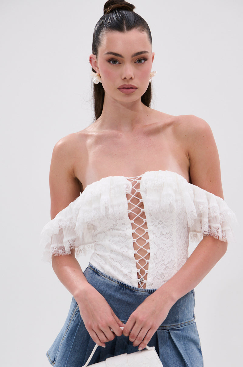 ARIELLE LACE BODYSUIT IN WHITE