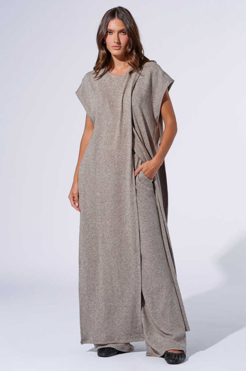 VIBE OUT FLARE LEG KNIT PANT IN GREY