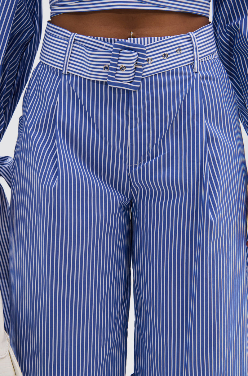 UNDER THE SUN STRIPE SHORT