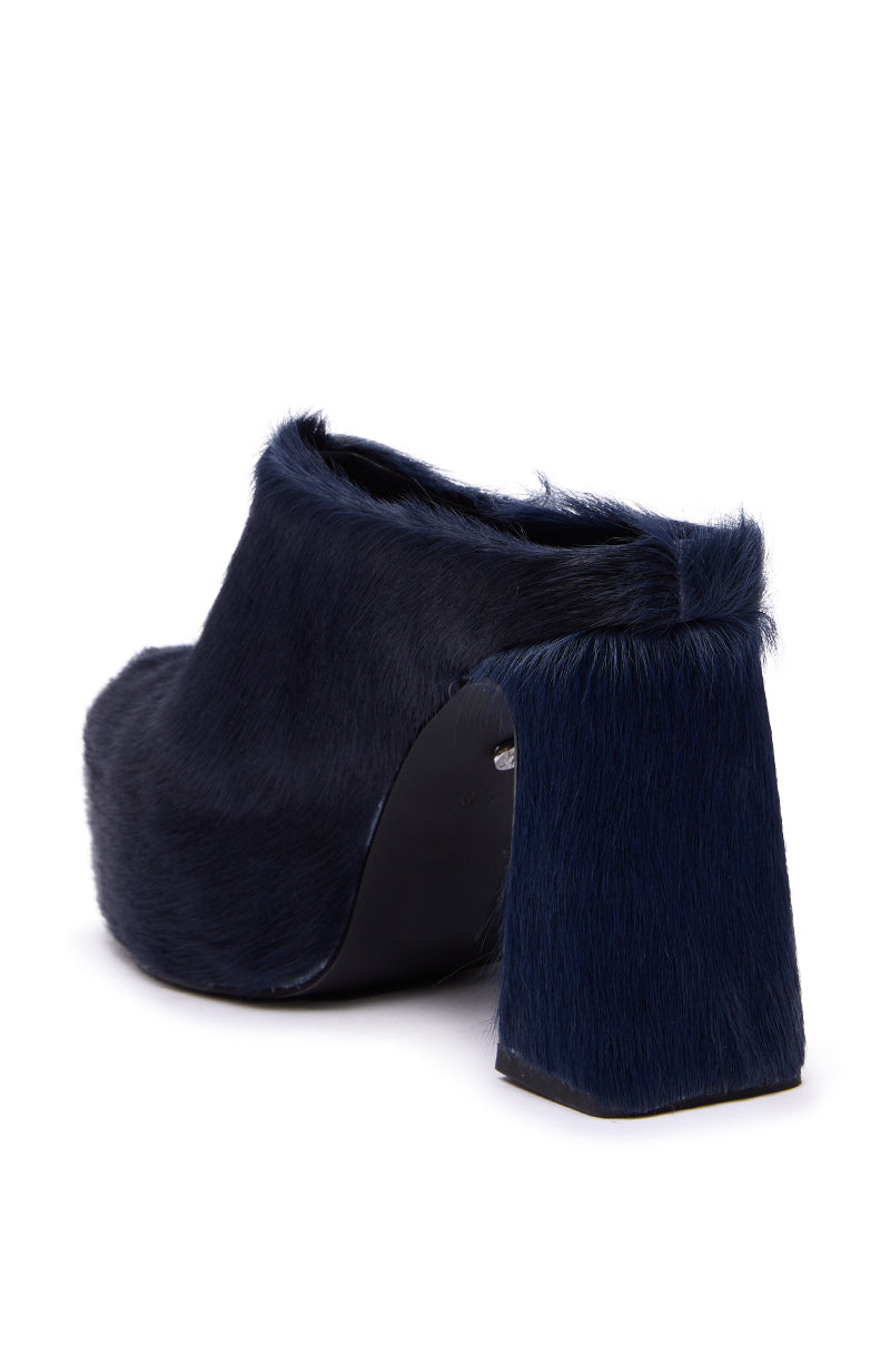 AZALEA WANG GOLDING NAVY PONY HAIR CHUNKY PUMP