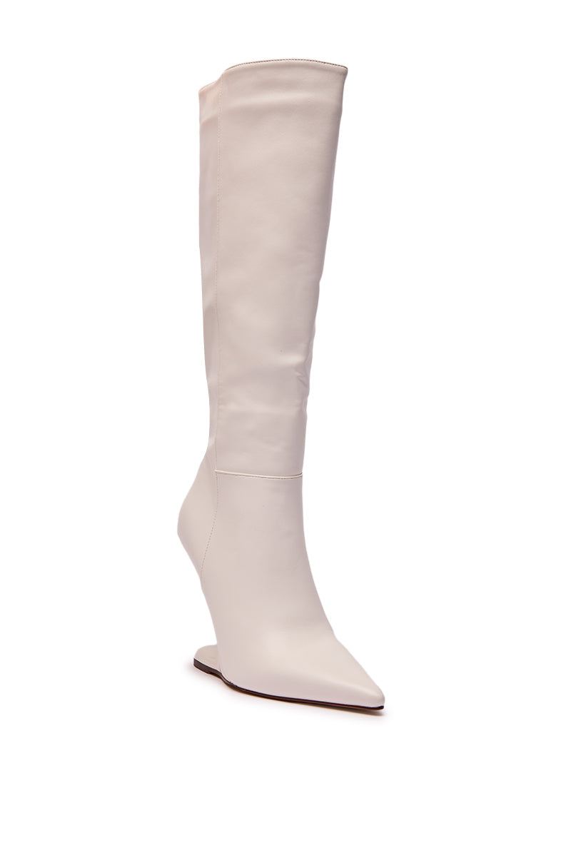 AZALEA WANG HAKIM WHITE WEDGE BOOT