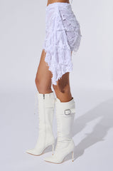 QUEEN OF LOVE DISTRESSED MINI SKIRT IN WHITE