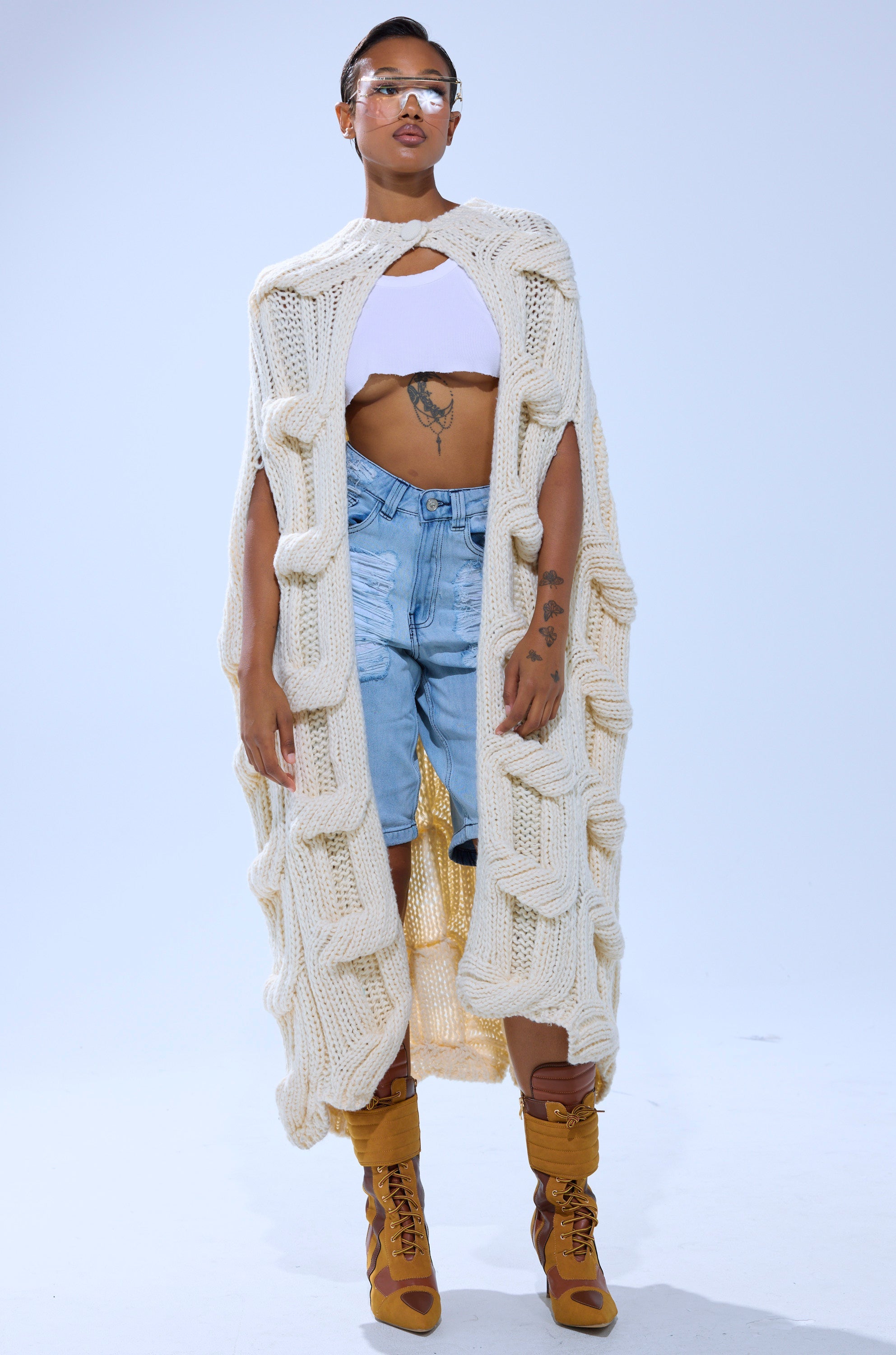 KIMMY DISTRESSED BERMUDA SHORT