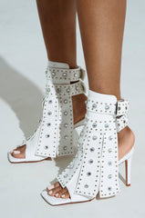 AZALEA WANG IRELYN WHITE EMBELLISHED SANDAL